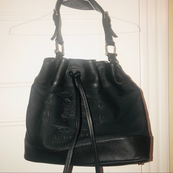 Authenticated Burberry black leather bag - Picture 9 of 11